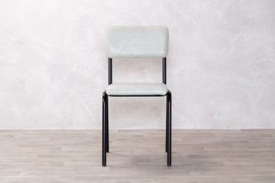 shoreditch-chair-concrete-front